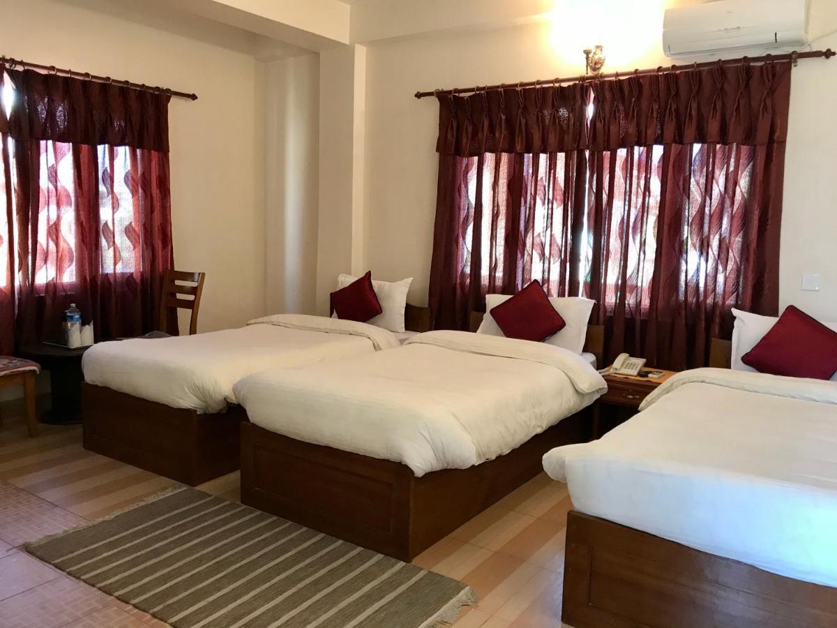 Hotel Asia Pokhara Zewnętrze zdjęcie