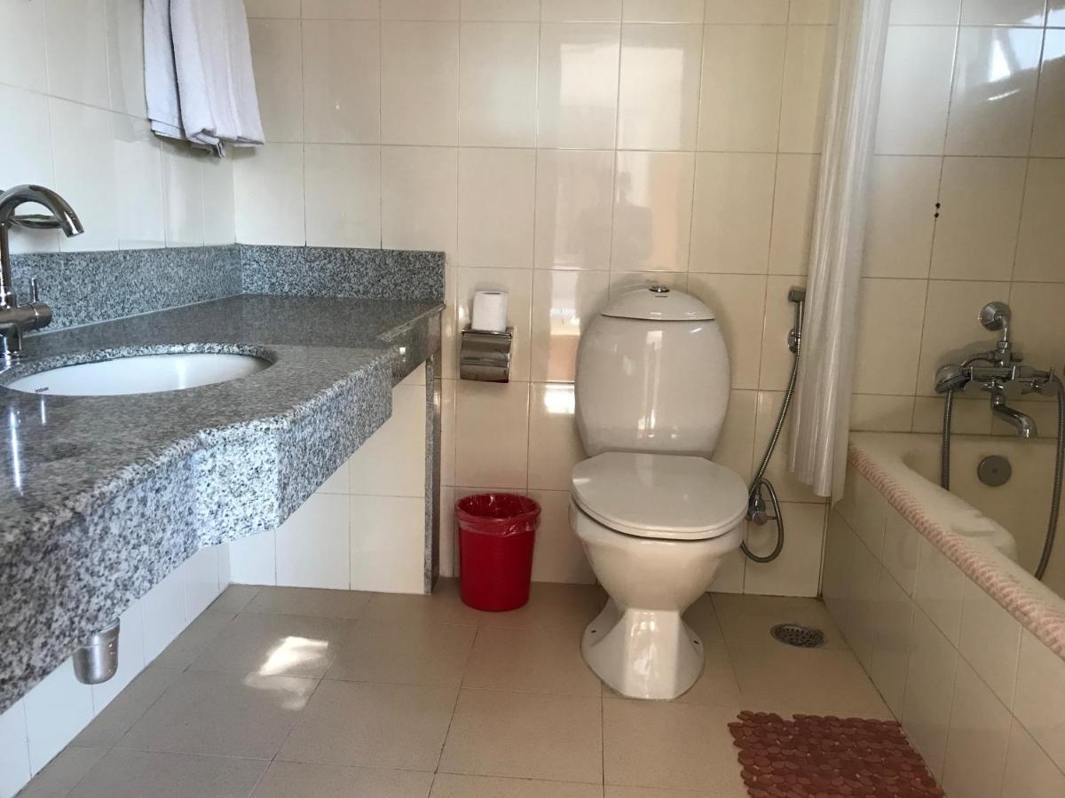 Hotel Asia Pokhara Zewnętrze zdjęcie