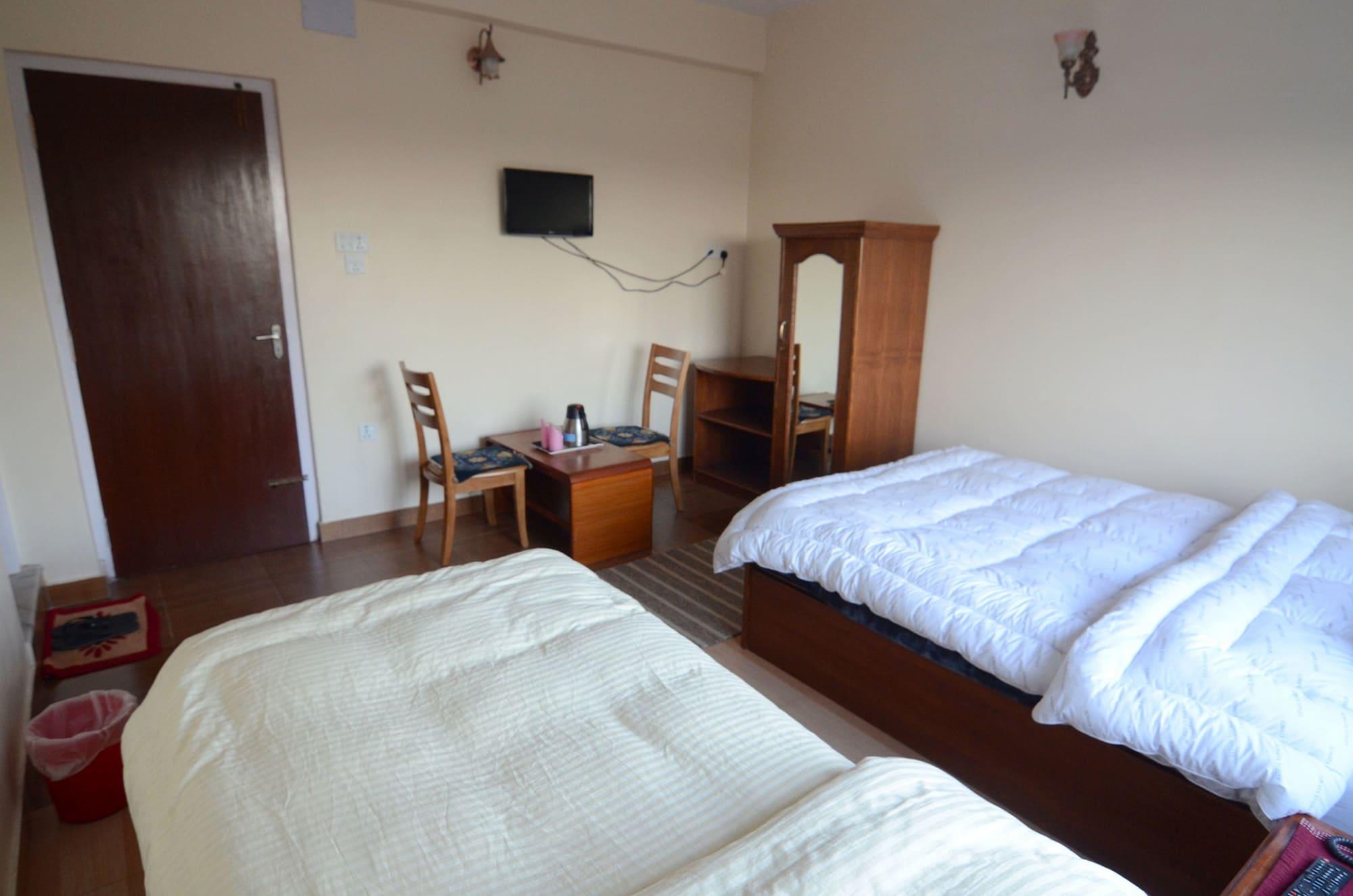 Hotel Asia Pokhara Zewnętrze zdjęcie