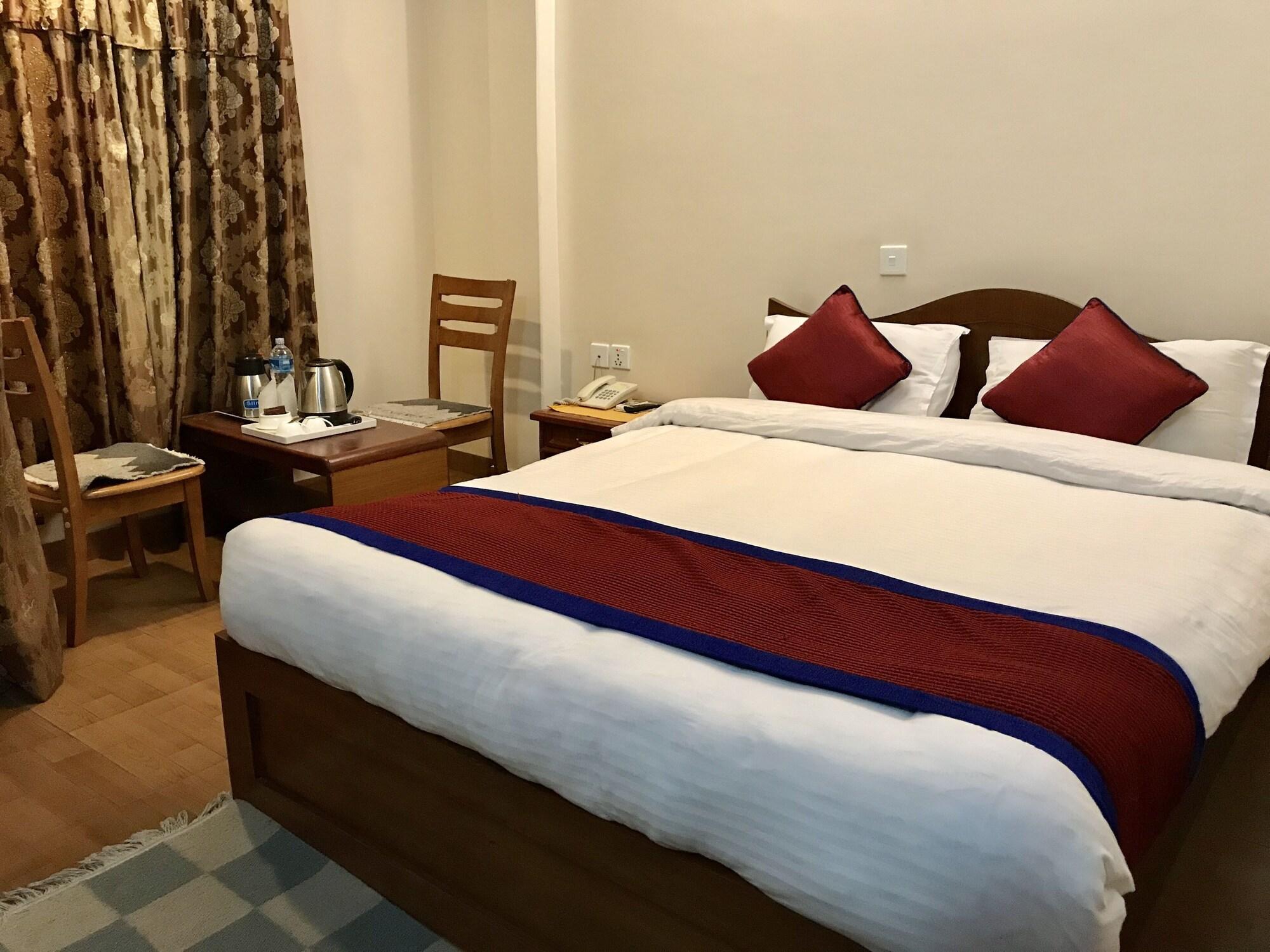 Hotel Asia Pokhara Zewnętrze zdjęcie