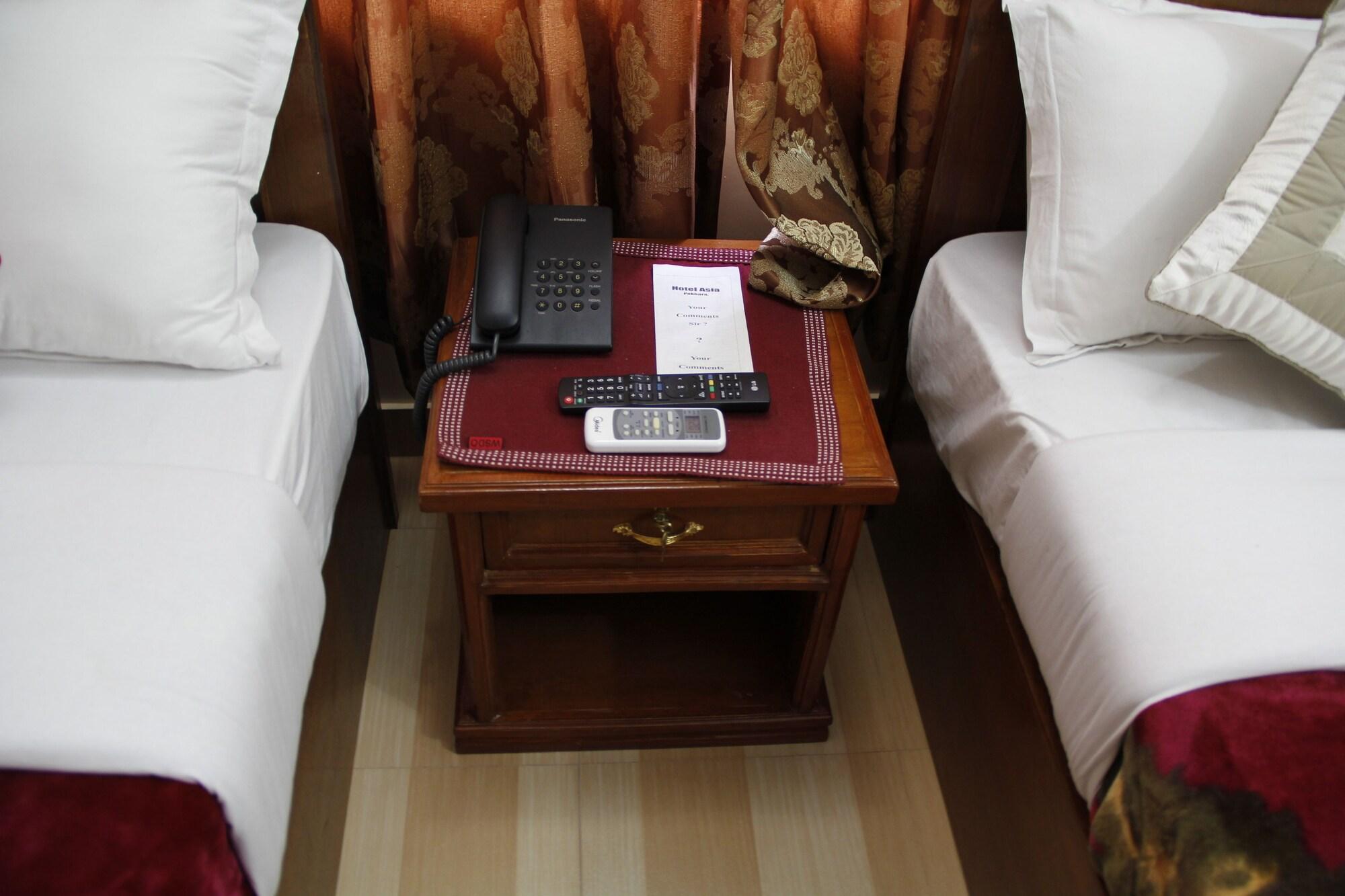 Hotel Asia Pokhara Zewnętrze zdjęcie