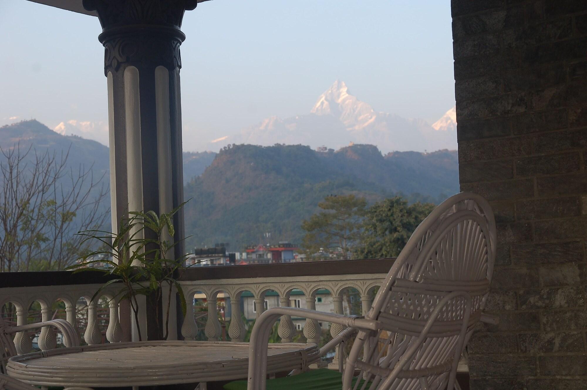 Hotel Asia Pokhara Zewnętrze zdjęcie