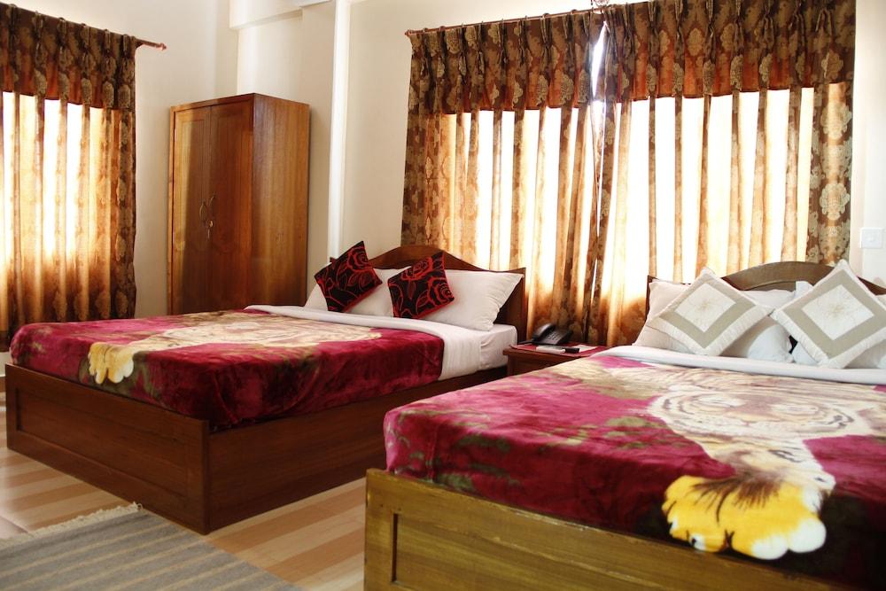 Hotel Asia Pokhara Zewnętrze zdjęcie