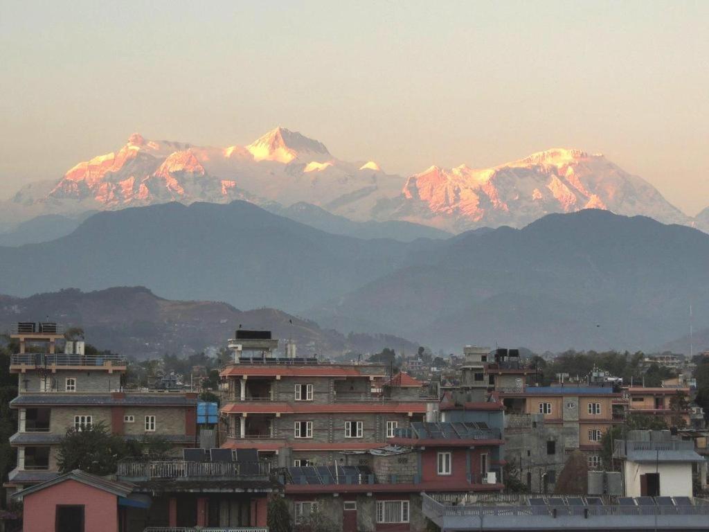 Hotel Asia Pokhara Zewnętrze zdjęcie