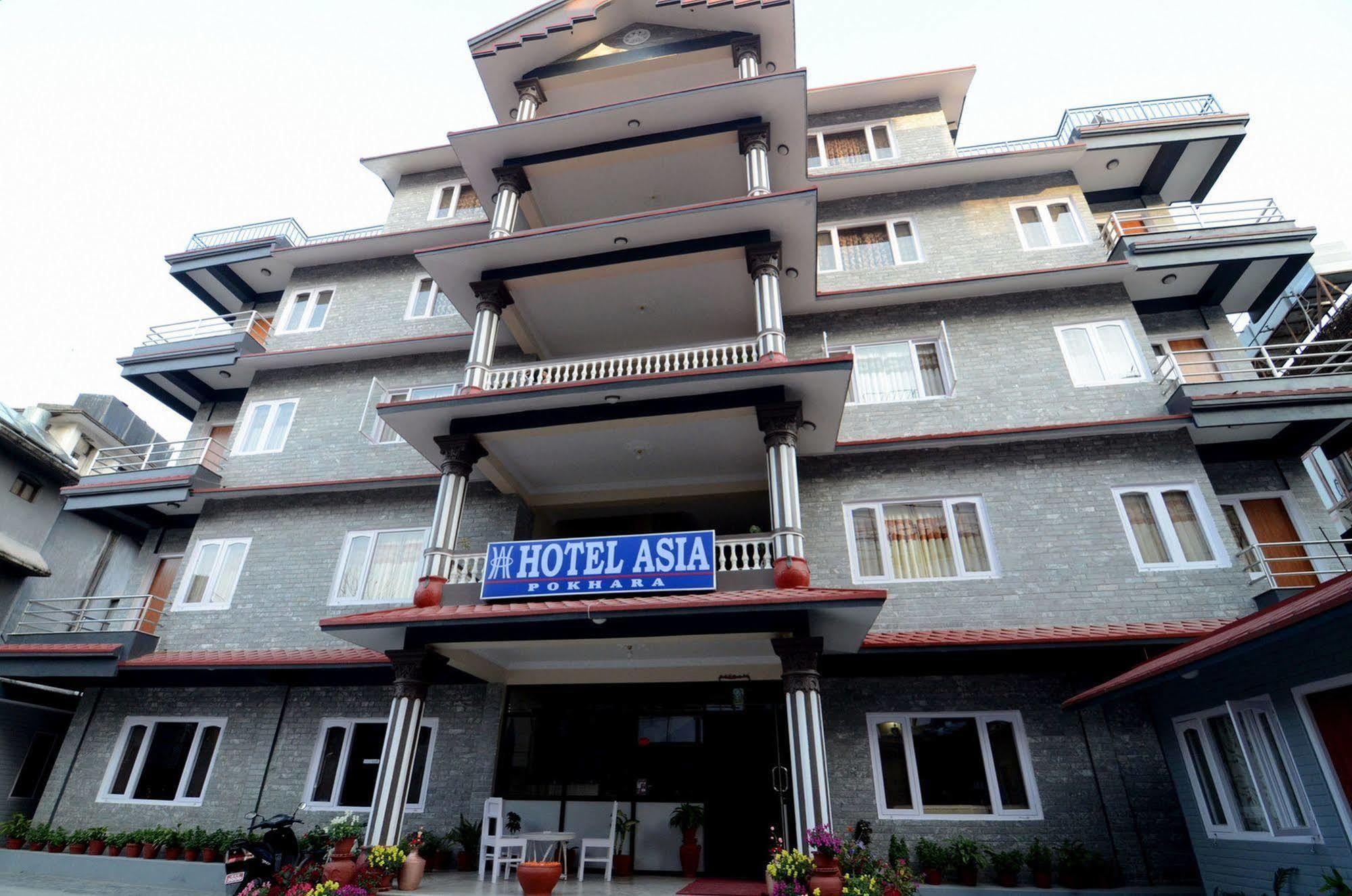 Hotel Asia Pokhara Zewnętrze zdjęcie