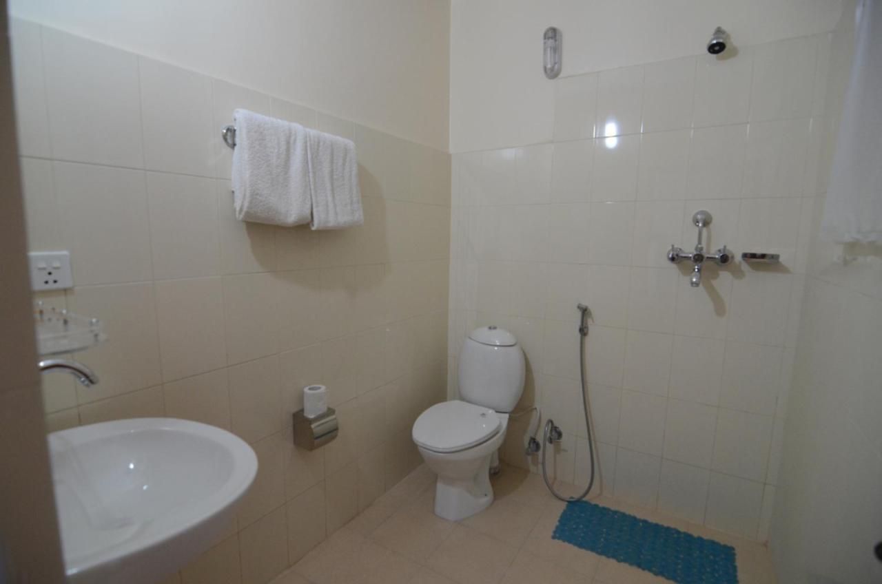 Hotel Asia Pokhara Zewnętrze zdjęcie